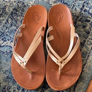Barely used Olukai gold sandals